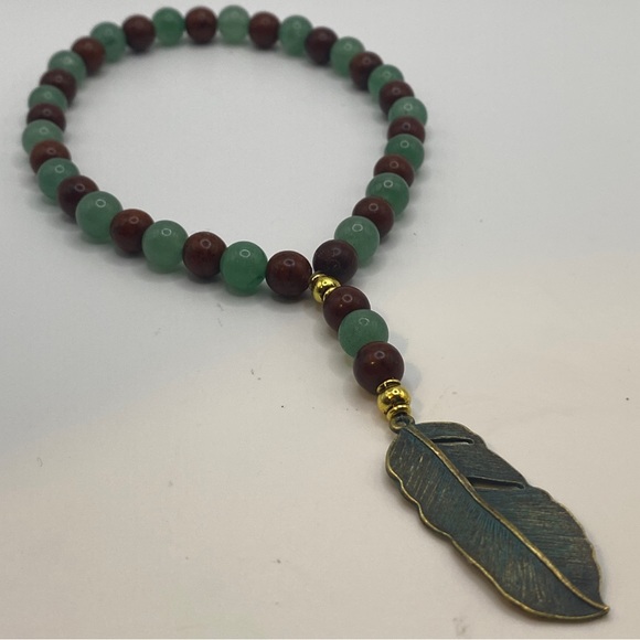 Gift Set -‘Luck of the Irish’- Adventurine anxiety beads and scented candle - Picture 3 of 7